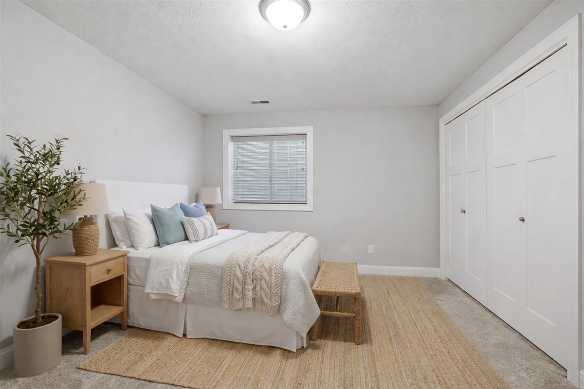 801 Wartburg Drive, Bloomington, IL 61704