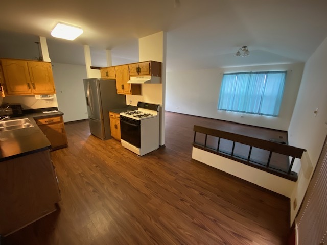 72 White Oaks Road, Matteson, IL 60443