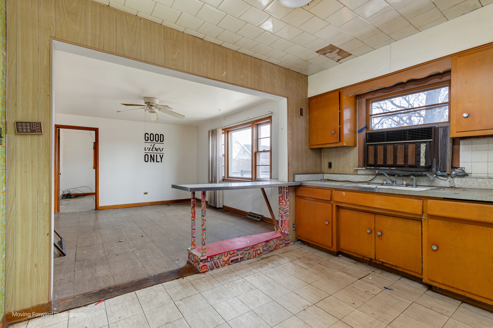 11352 S Laflin Street, Chicago, IL 60643