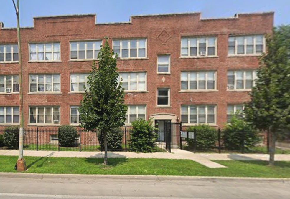 604 E Marquette Road #2, Chicago, IL 60637