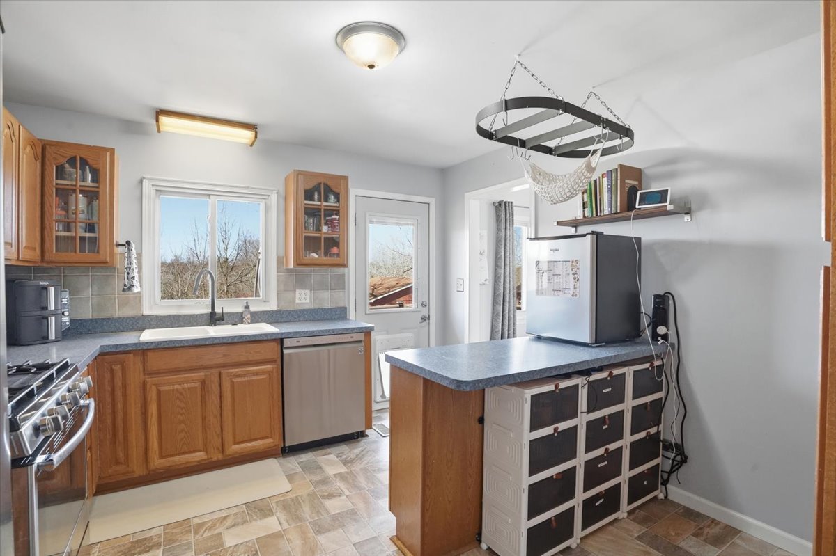 394 Northgate Road, Lindenhurst, IL 60046