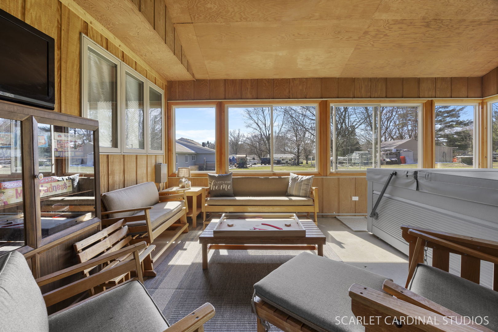 St. Charles, IL 60175