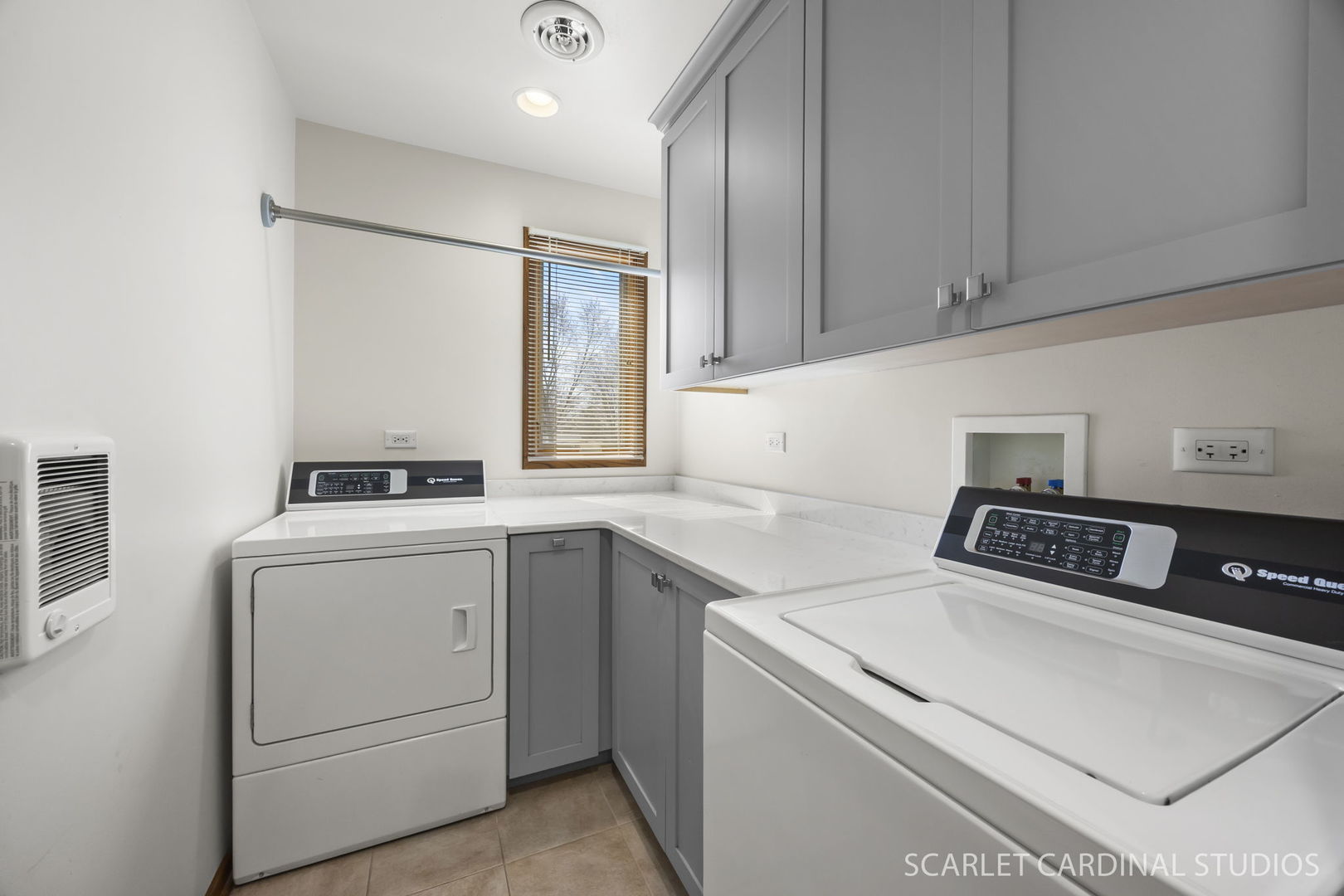 St. Charles, IL 60175