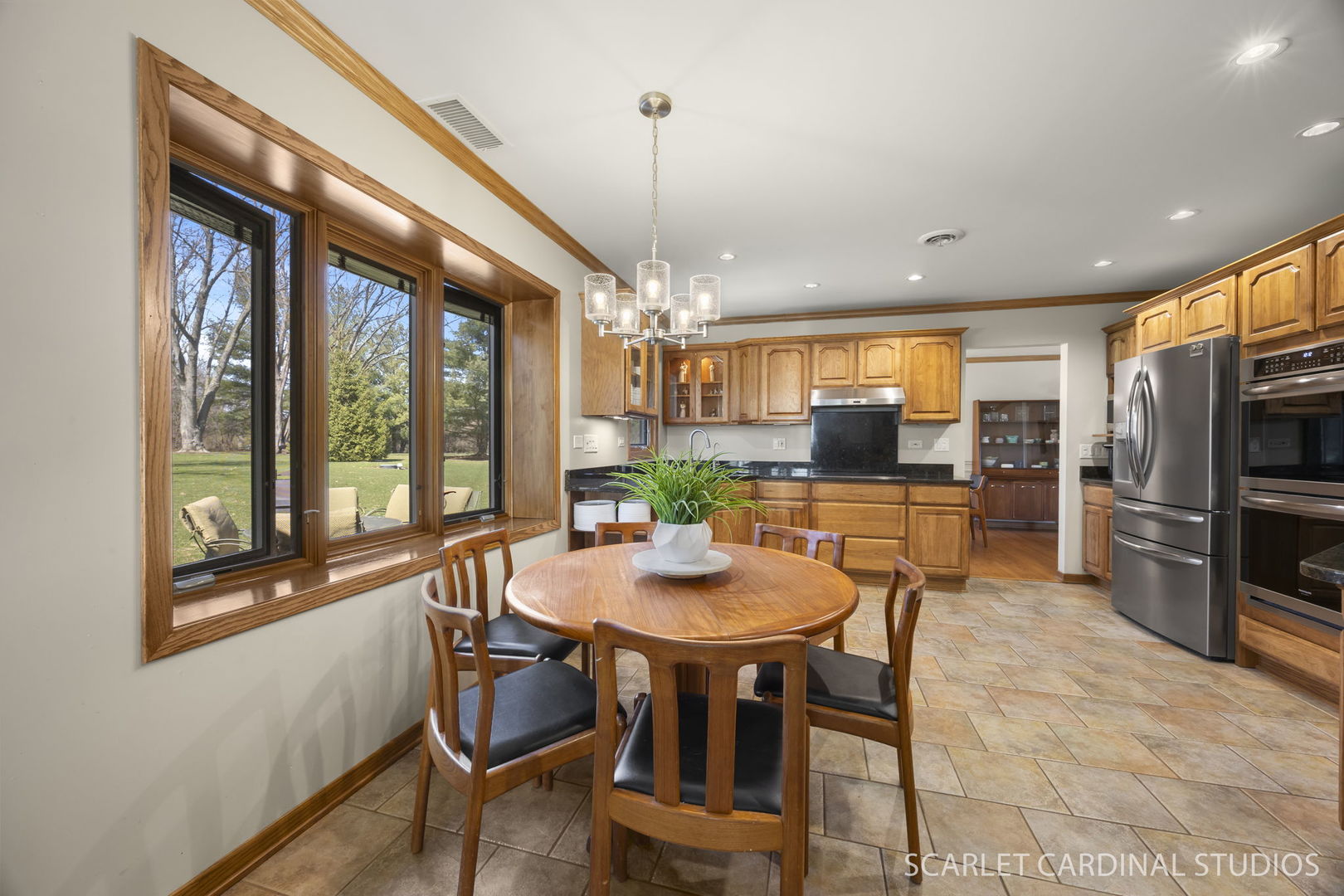 St. Charles, IL 60175