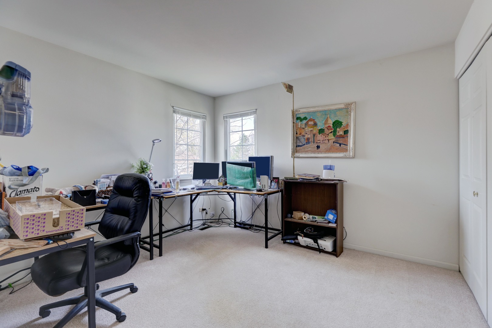 102 N Crooked Lake Lane, Lindenhurst, IL 60046