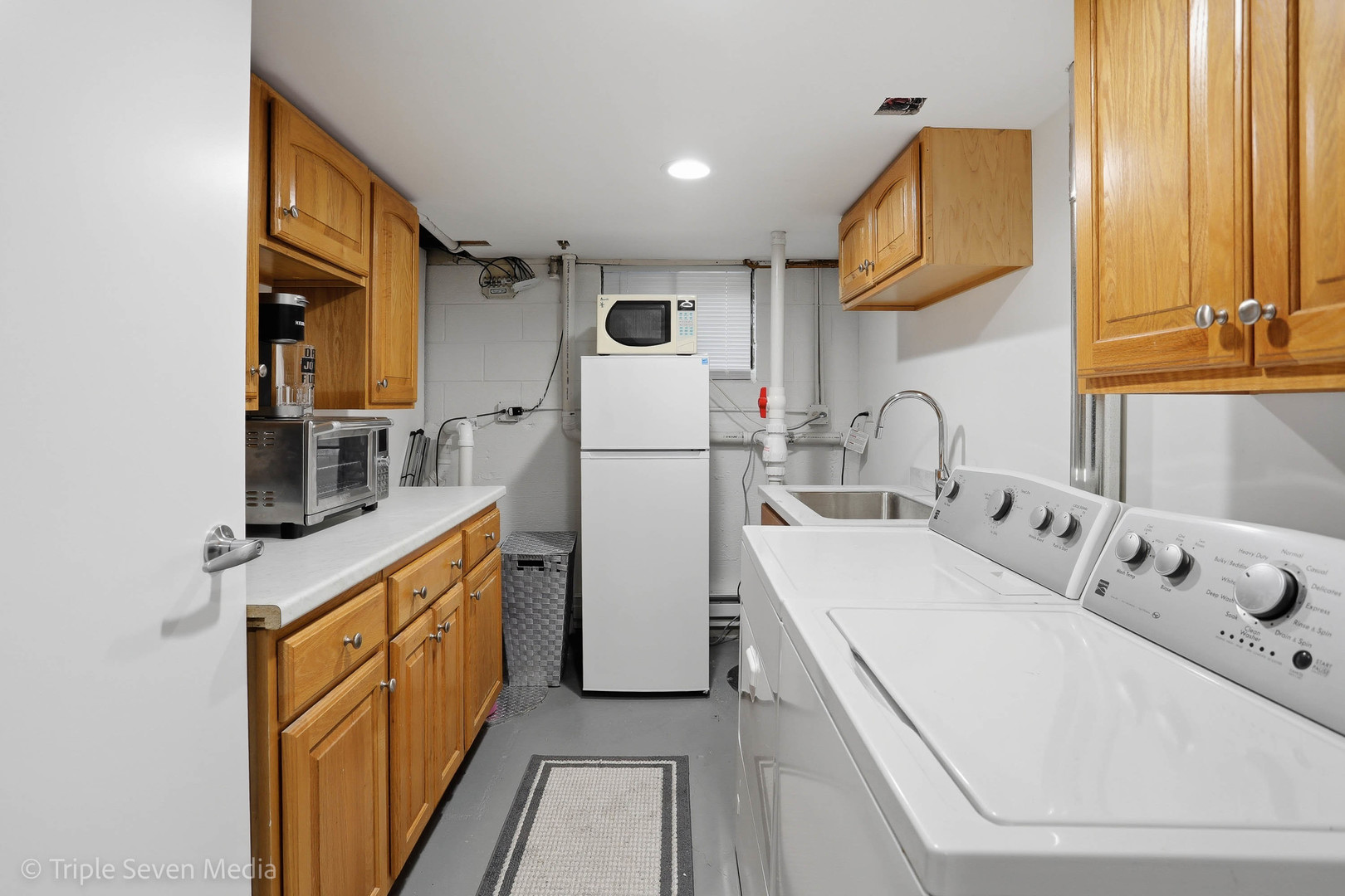 14439 Lawndale Avenue, Midlothian, IL 60445