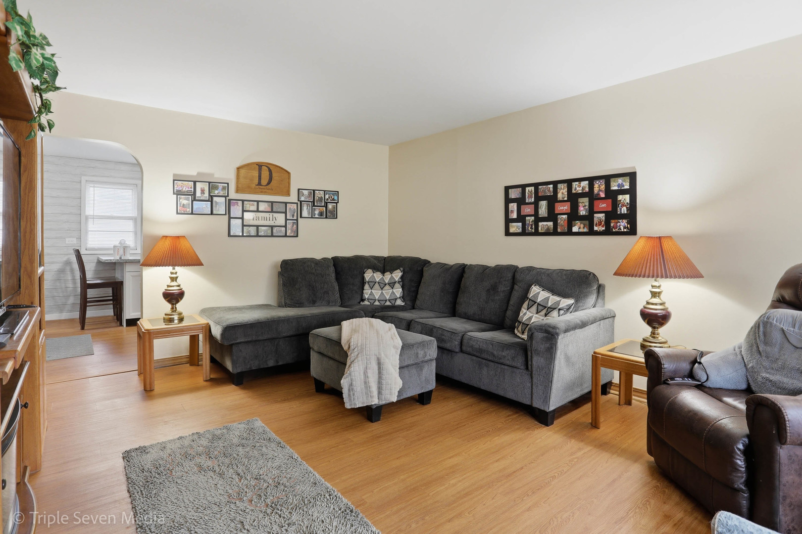 14439 Lawndale Avenue, Midlothian, IL 60445