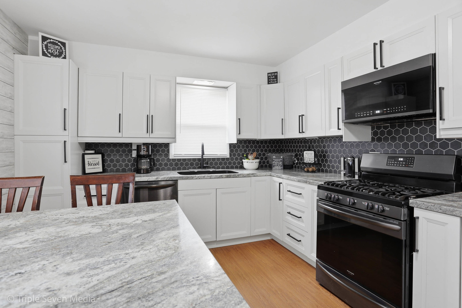 14439 Lawndale Avenue, Midlothian, IL 60445