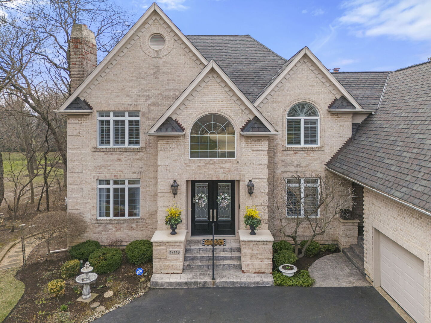 4N446 Mountain Ash Drive, Wayne, IL 60184