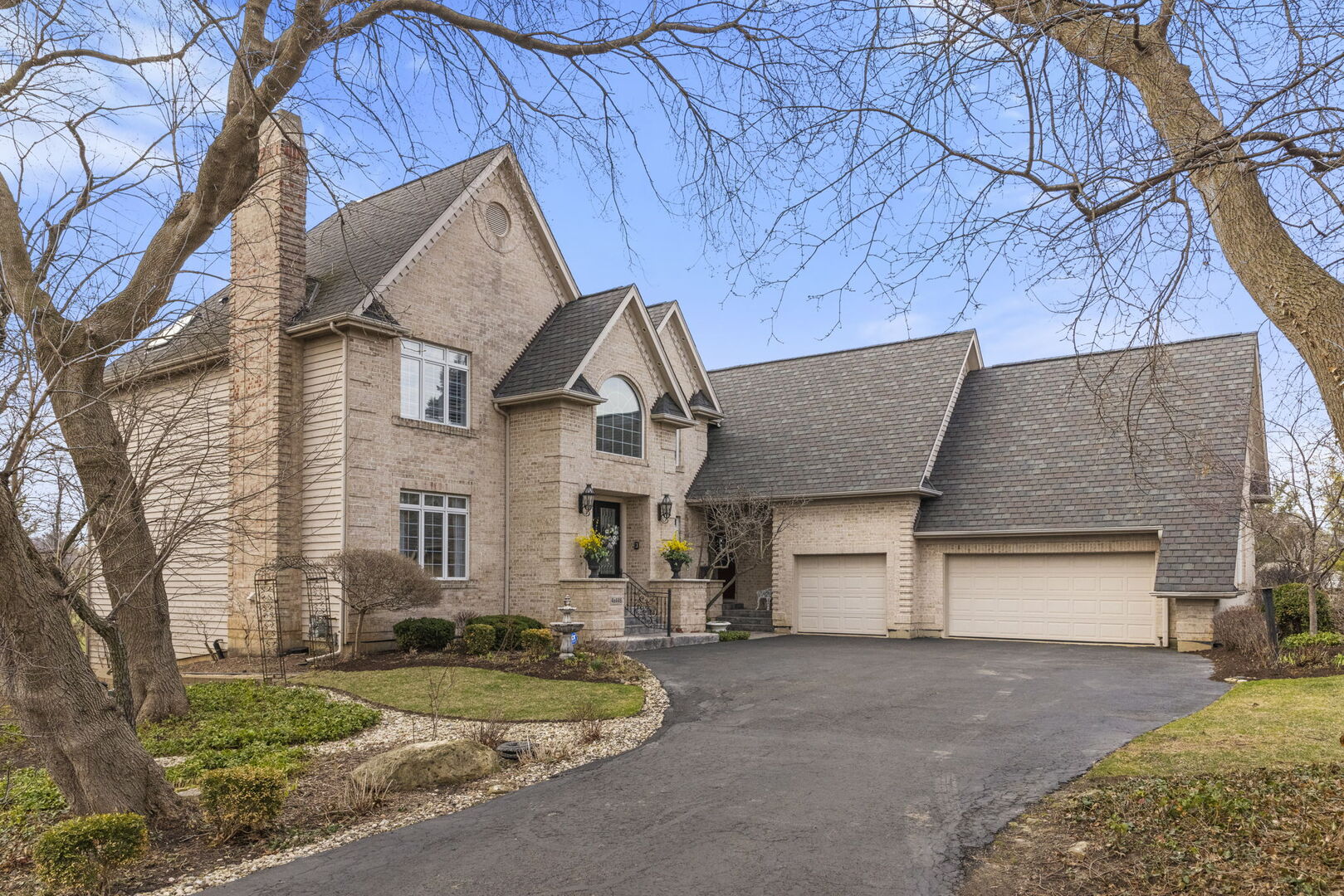 4N446 Mountain Ash Drive, Wayne, IL 60184