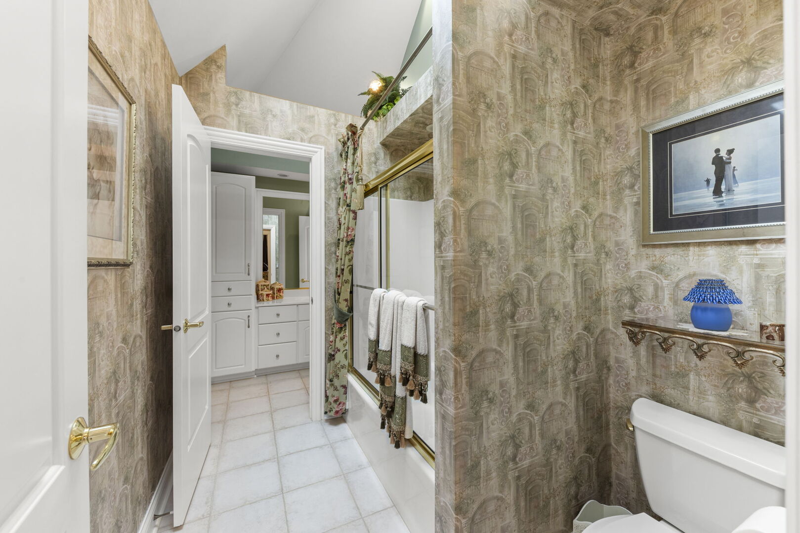 4N446 Mountain Ash Drive, Wayne, IL 60184