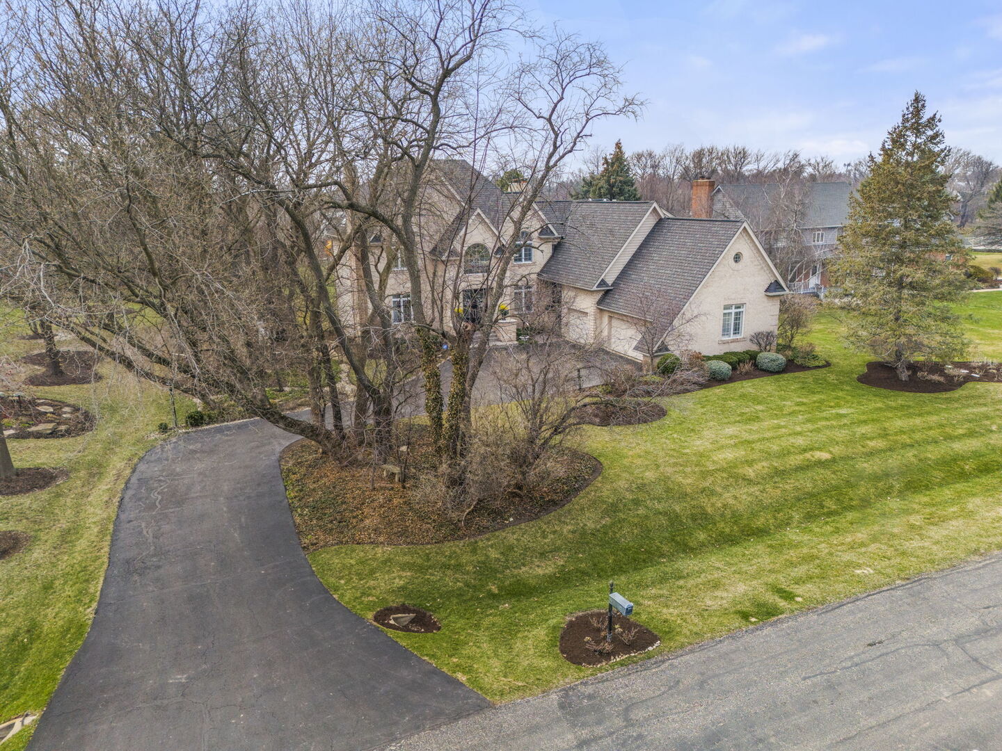 4N446 Mountain Ash Drive, Wayne, IL 60184