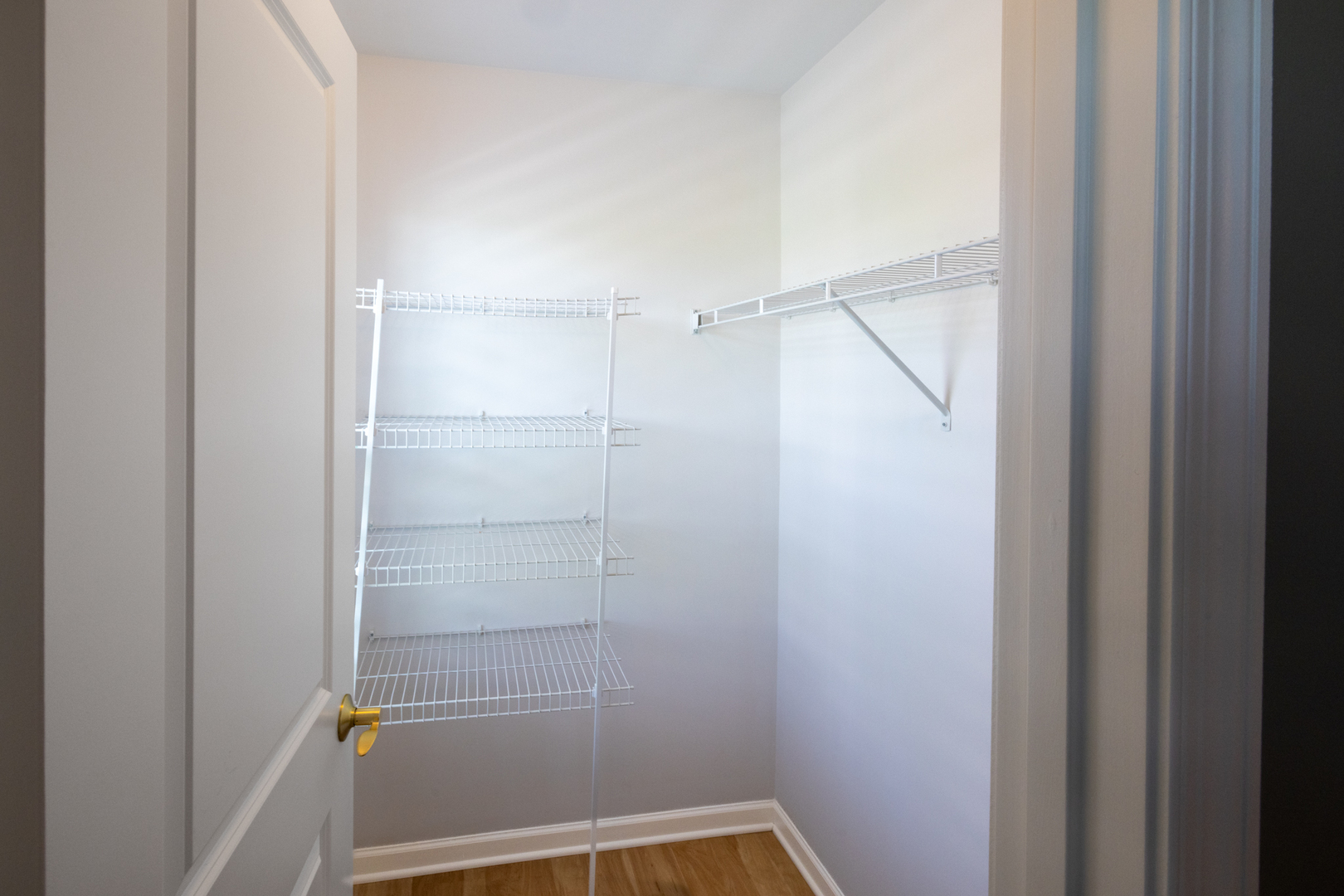 918 Glacial Falls Drive, Gilberts, IL 60136