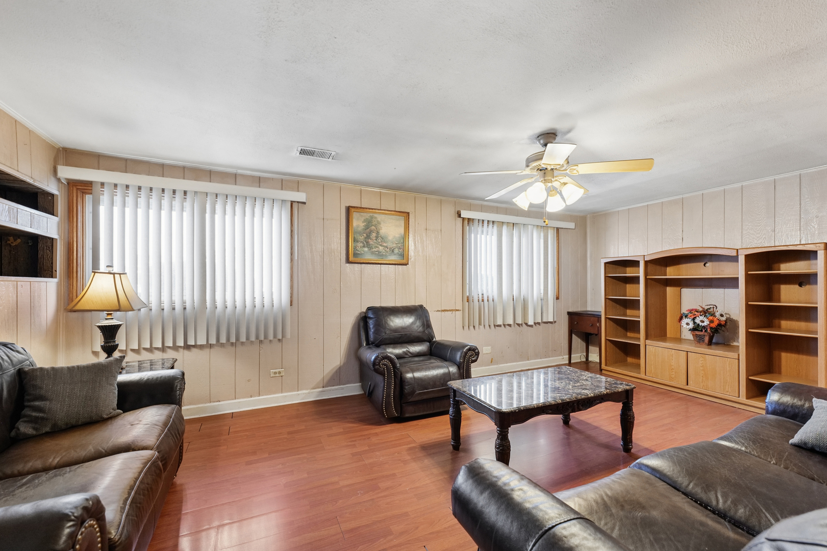 16942 89th Avenue, Orland Hills, IL 60487