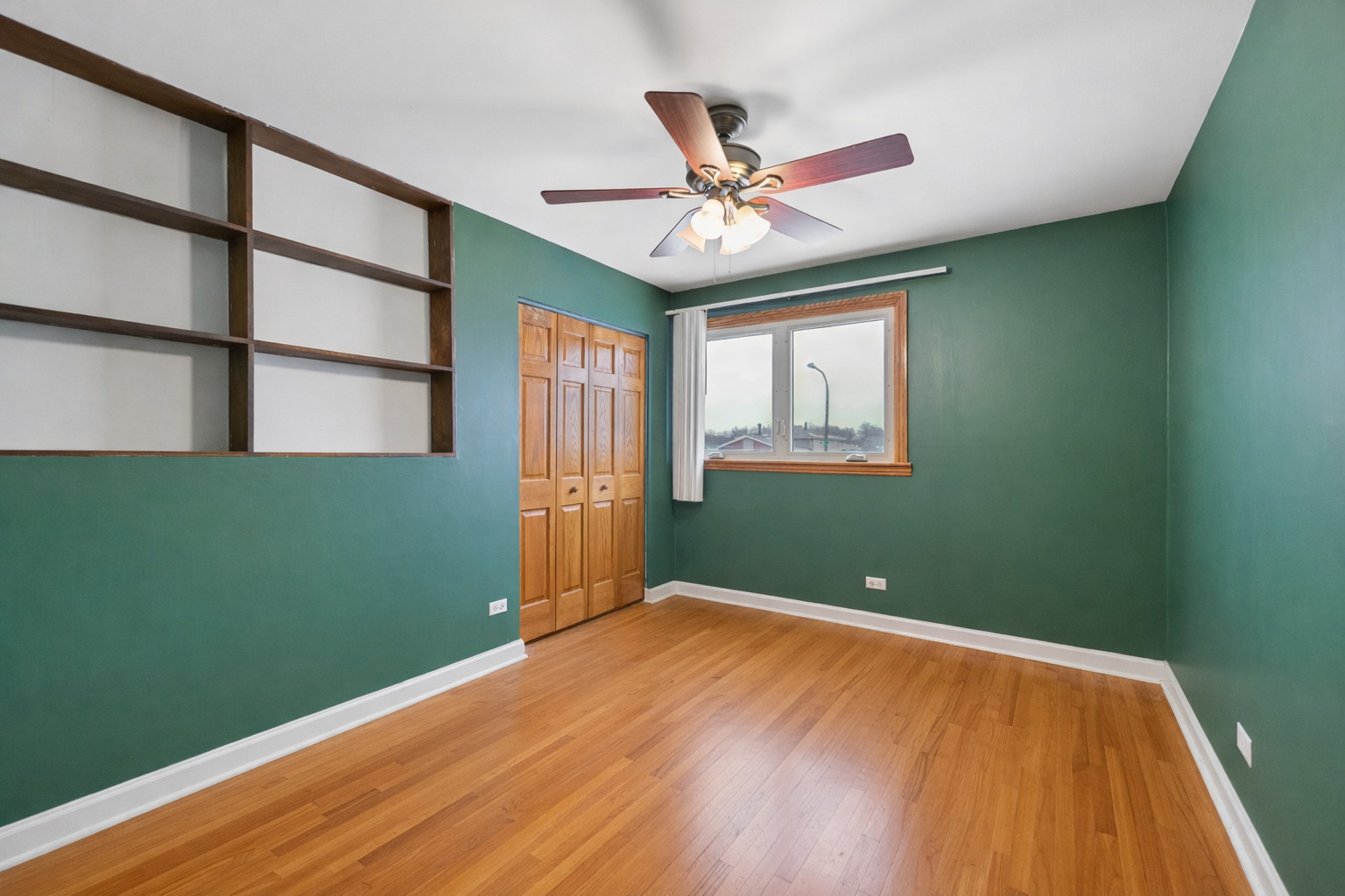 16942 89th Avenue, Orland Hills, IL 60487