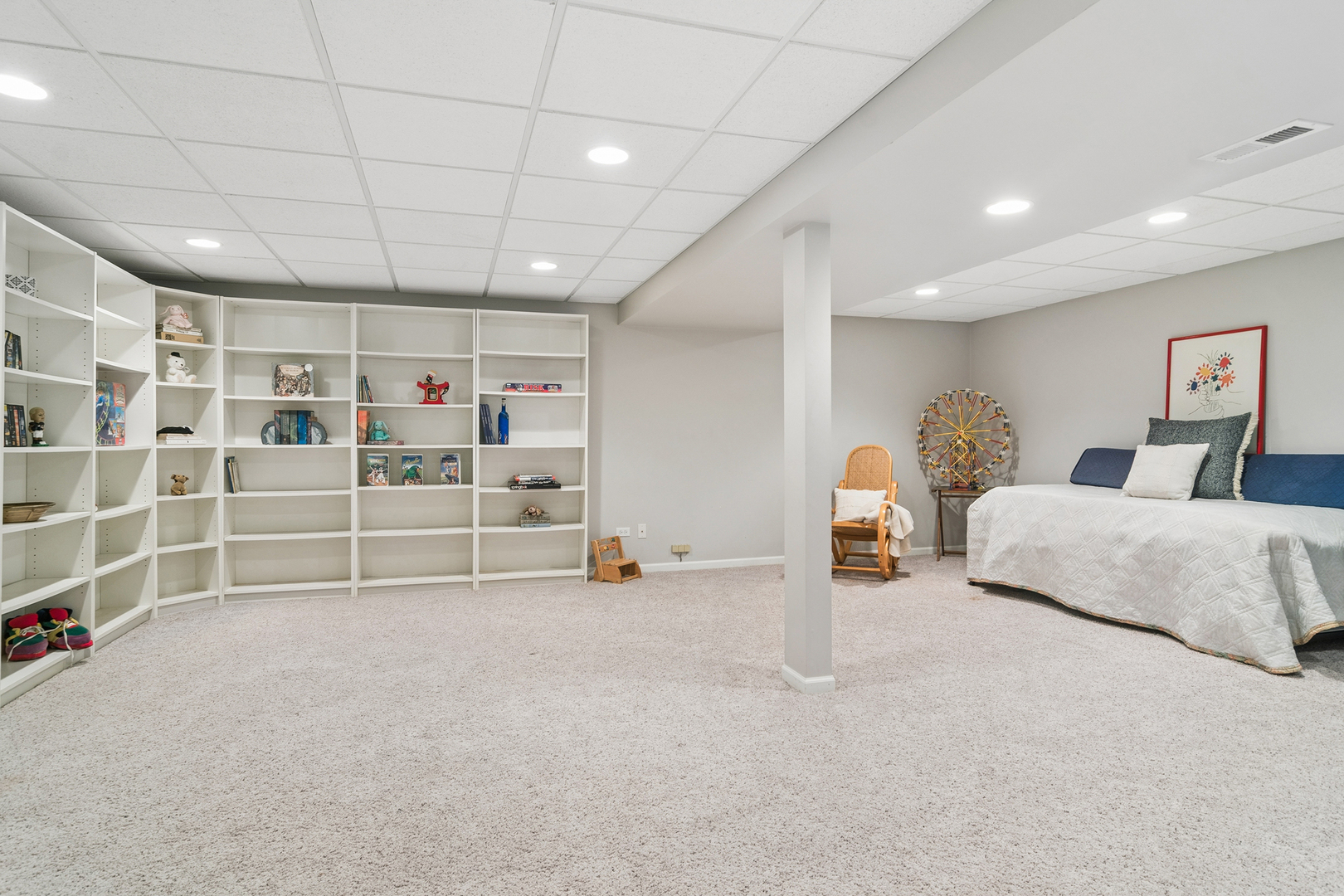 302 Chateau Drive, Buffalo Grove, IL 60089