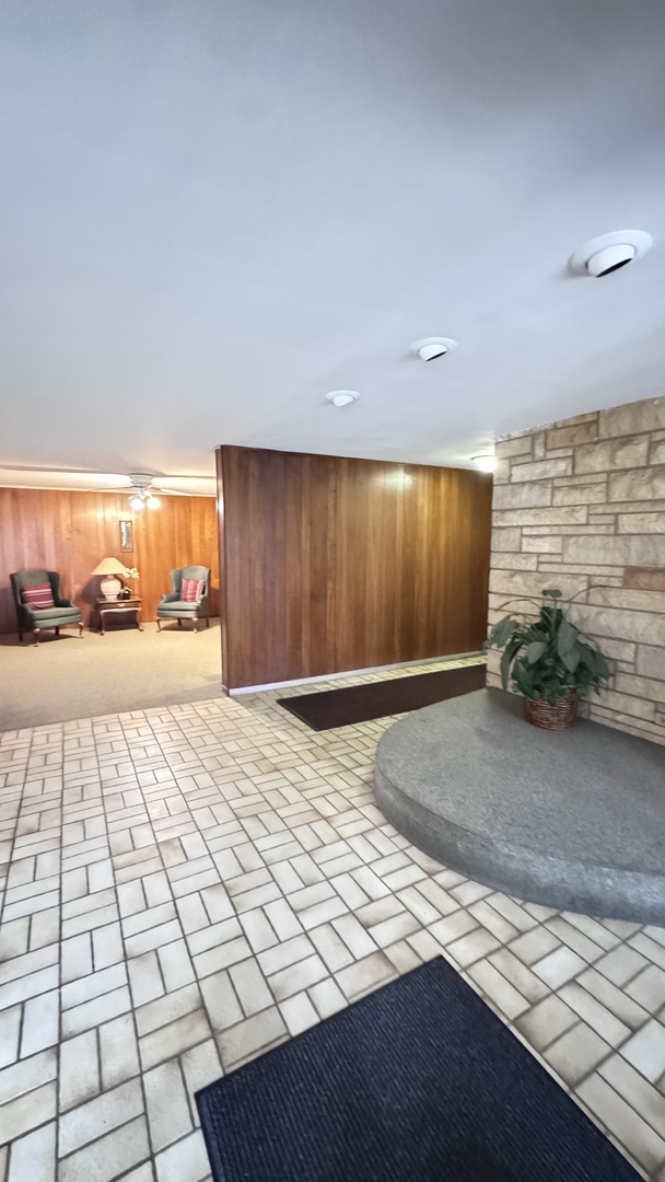 415 Wesley Avenue #48, Oak Park, IL 60302