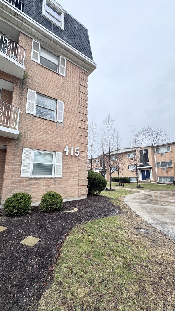 415 Wesley Avenue #48, Oak Park, IL 60302