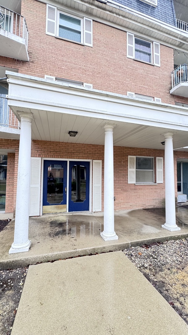 415 Wesley Avenue #48, Oak Park, IL 60302