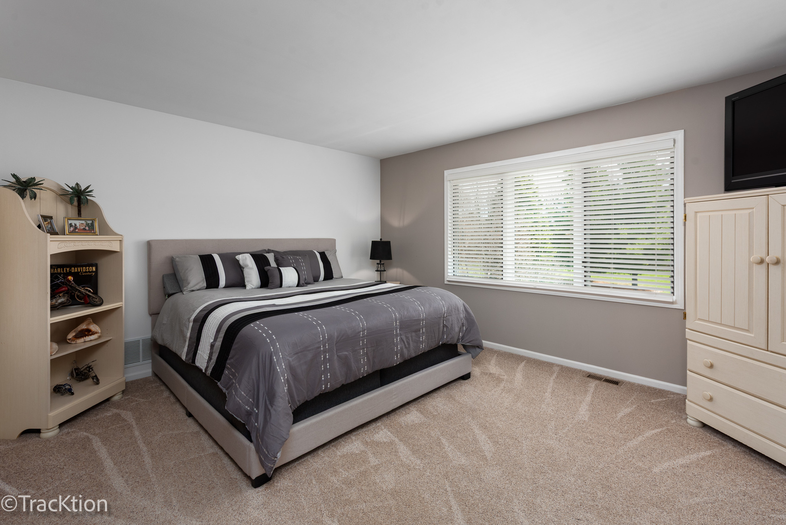 10902 Red Hawk Lane, Spring Grove, IL 60081