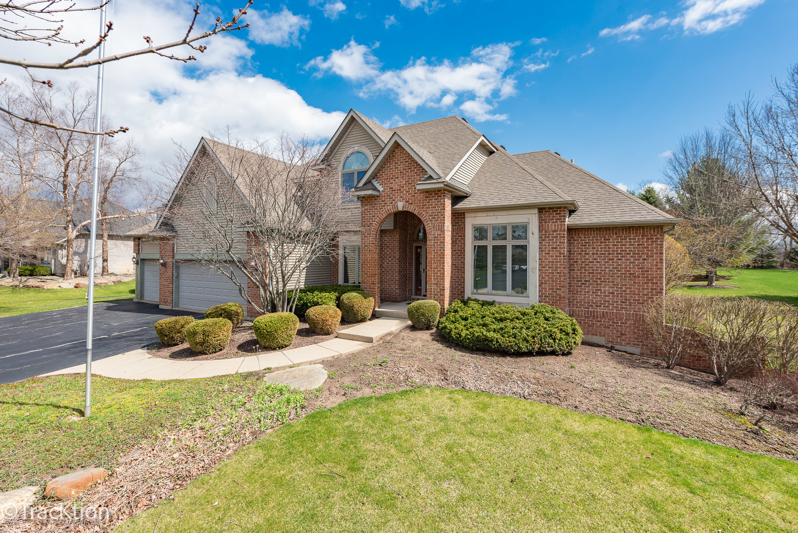 10902 Red Hawk Lane, Spring Grove, IL 60081