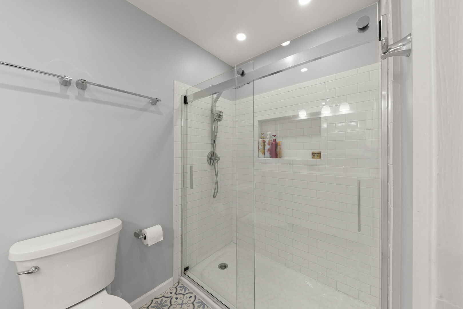 2240 Mecan Drive, Naperville, IL 60564