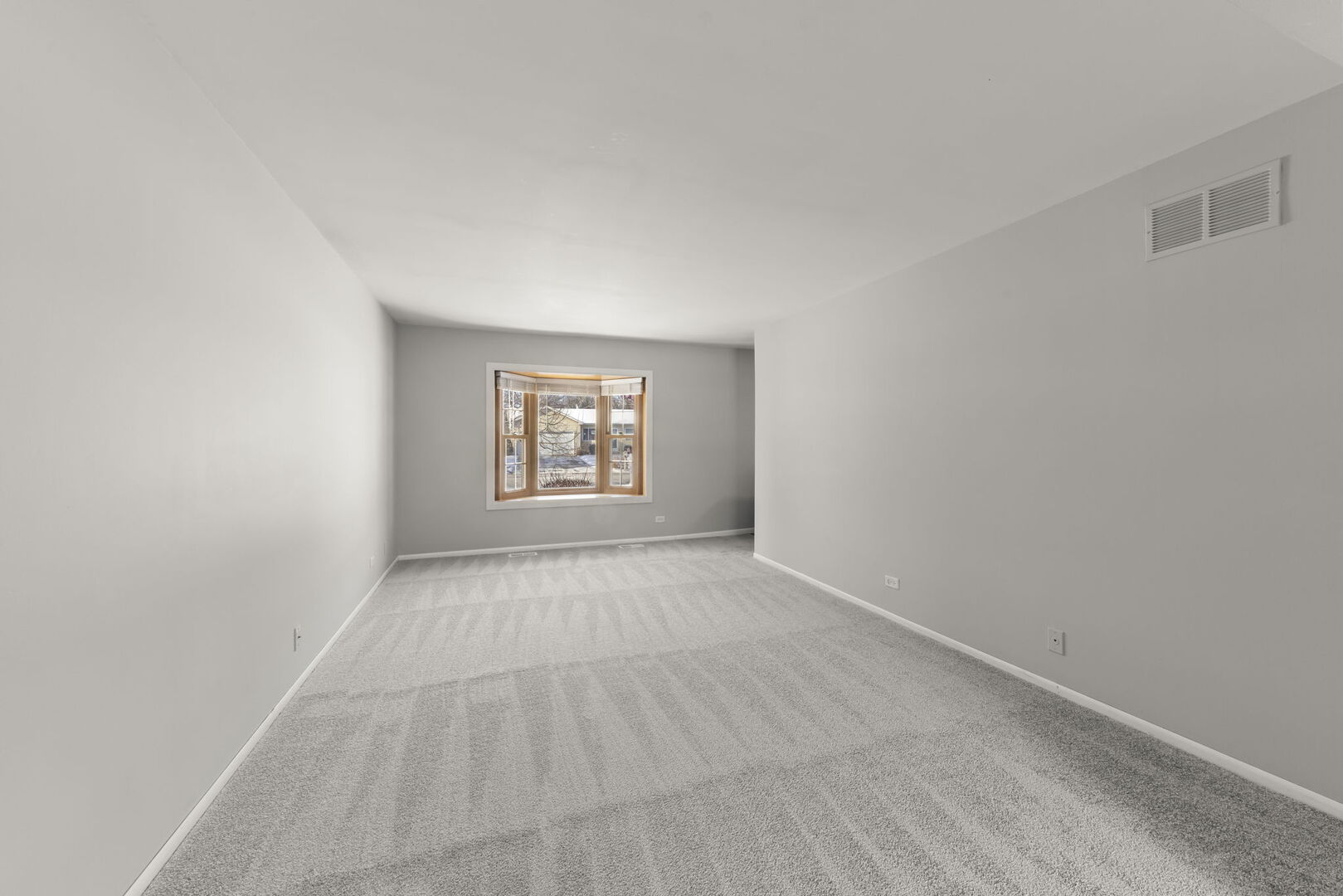 2240 Mecan Drive, Naperville, IL 60564