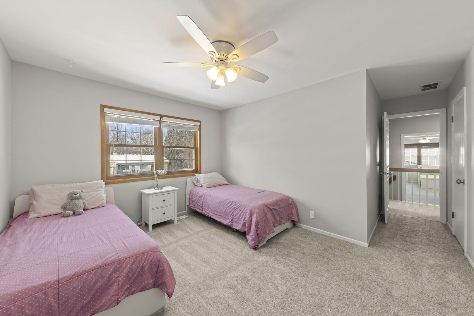 2240 Mecan Drive, Naperville, IL 60564