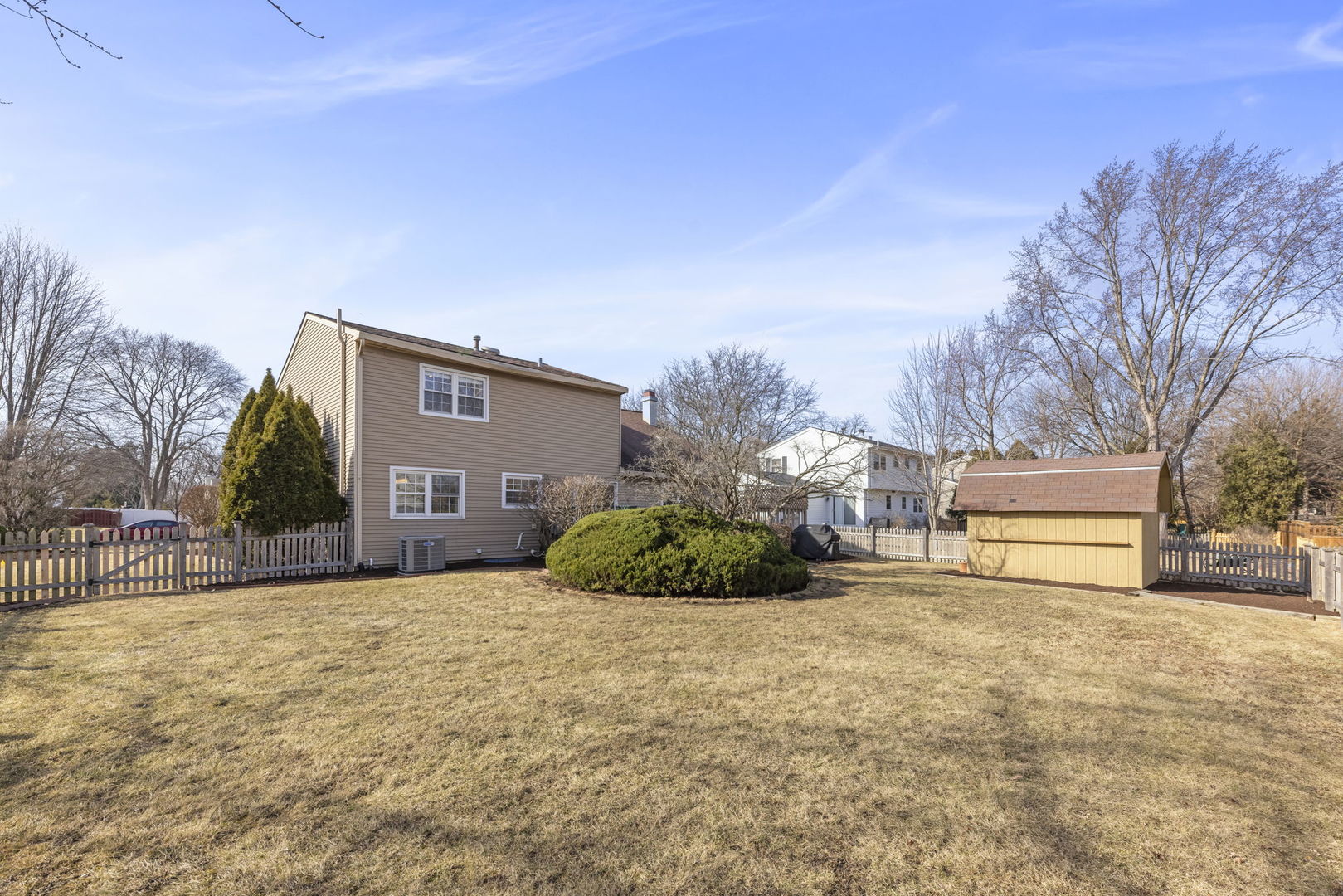 2240 Mecan Drive, Naperville, IL 60564