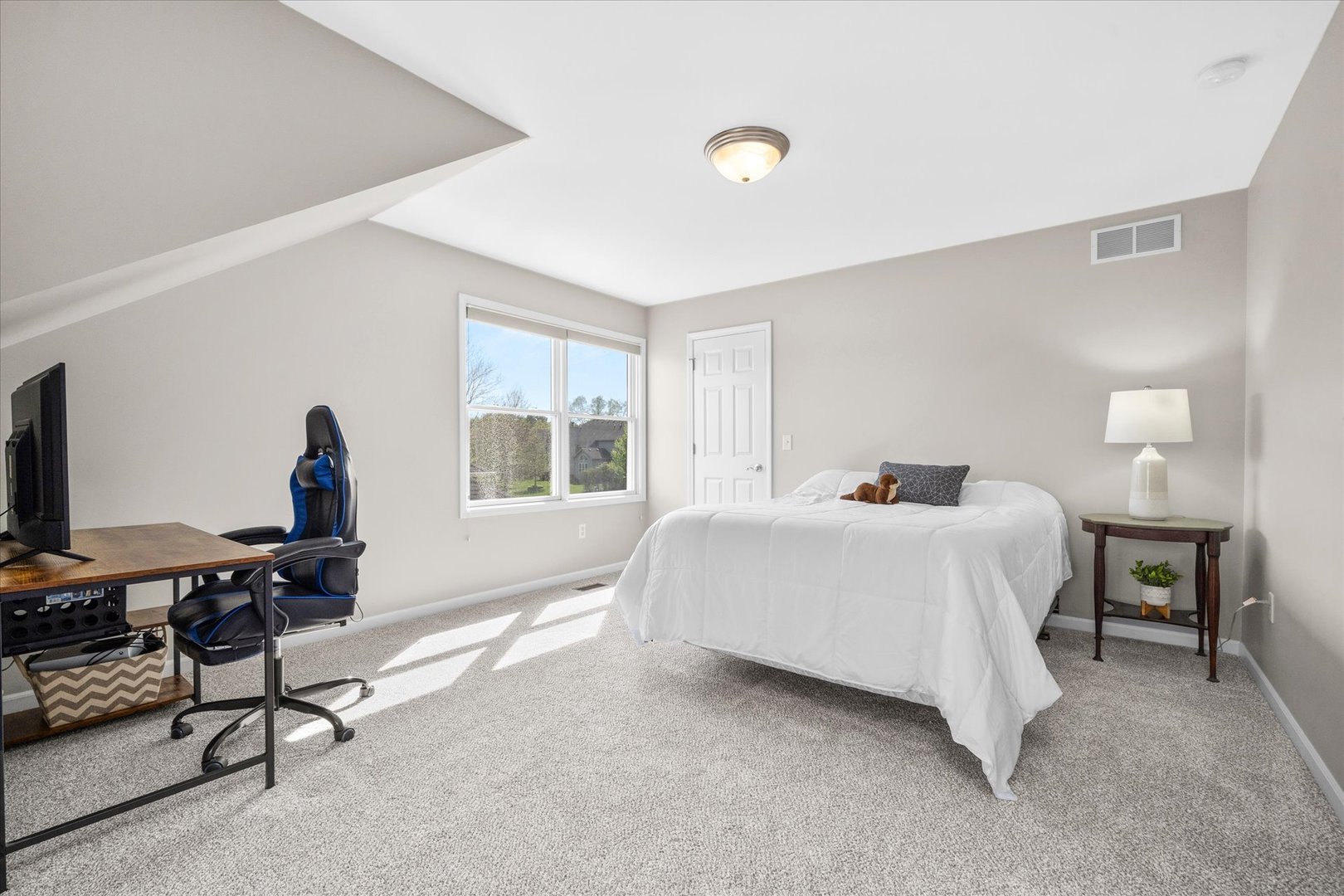 531 Birchwood Drive, Yorkville, IL 60560