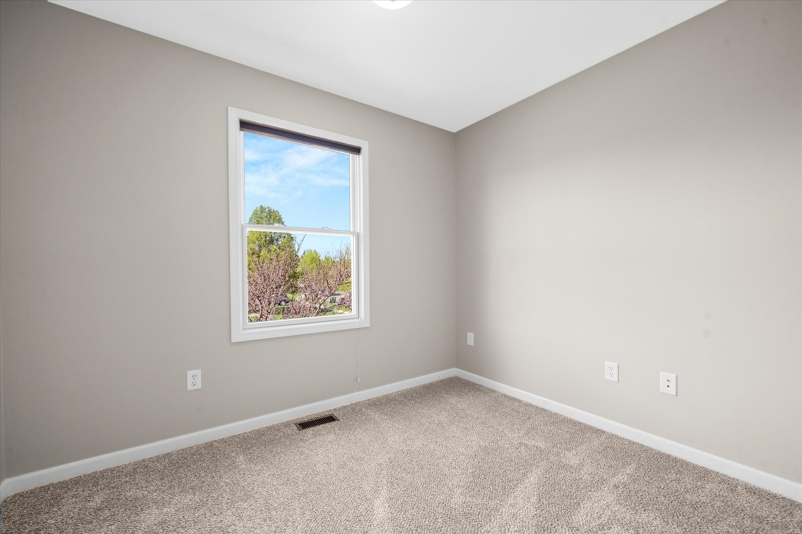 531 Birchwood Drive, Yorkville, IL 60560