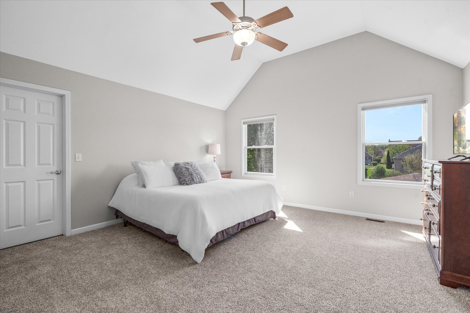 531 Birchwood Drive, Yorkville, IL 60560