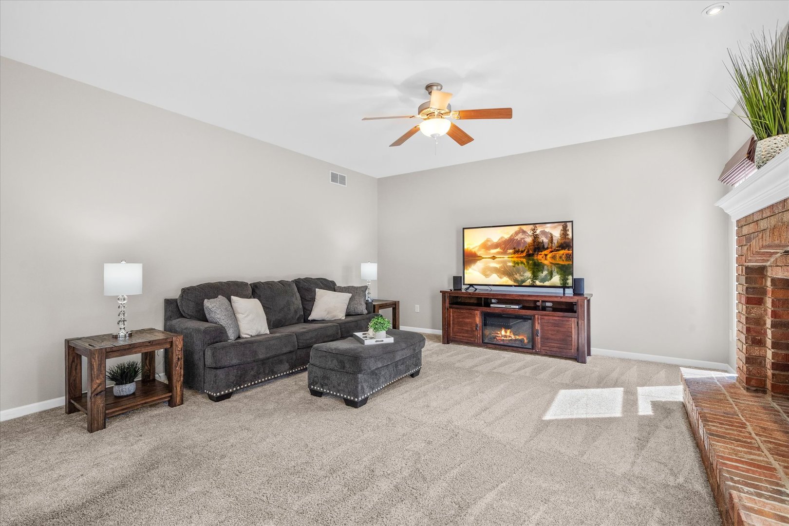 531 Birchwood Drive, Yorkville, IL 60560