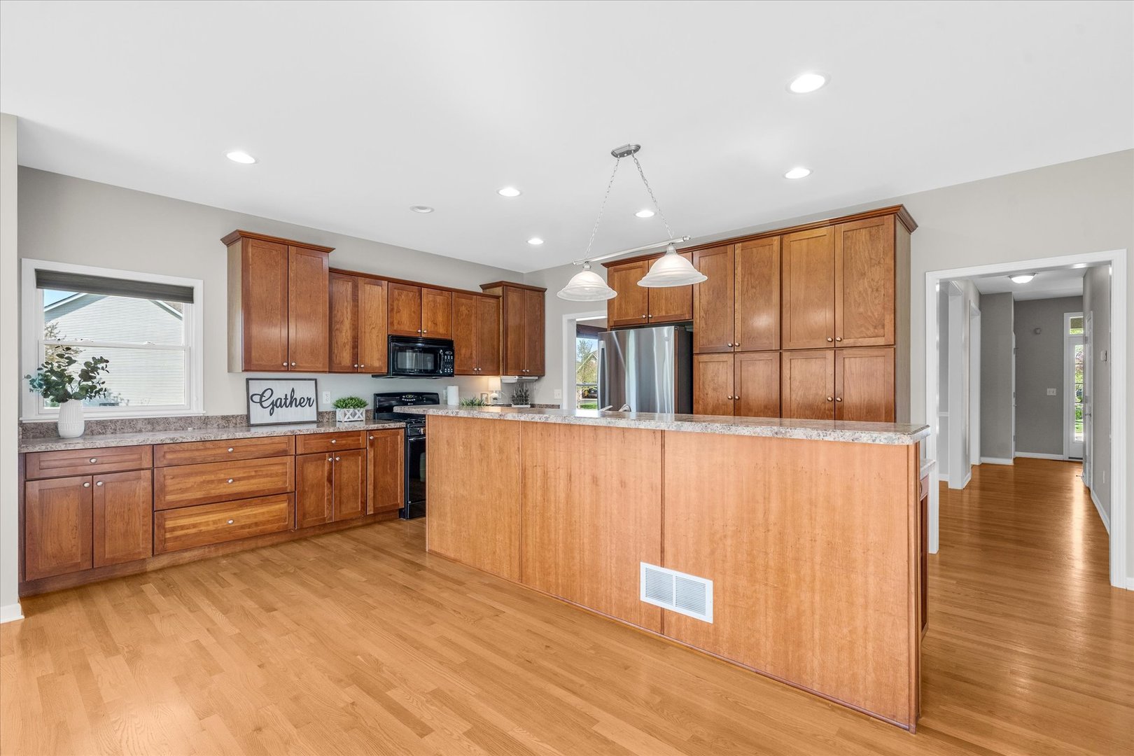 531 Birchwood Drive, Yorkville, IL 60560