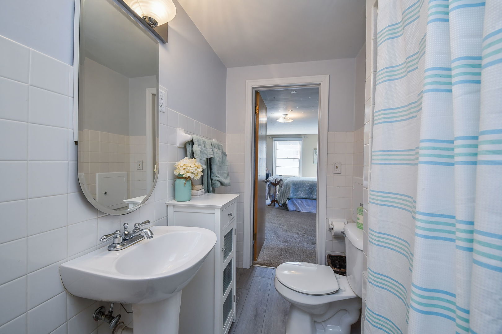 1031 N Spring Street, Elgin, IL 60120