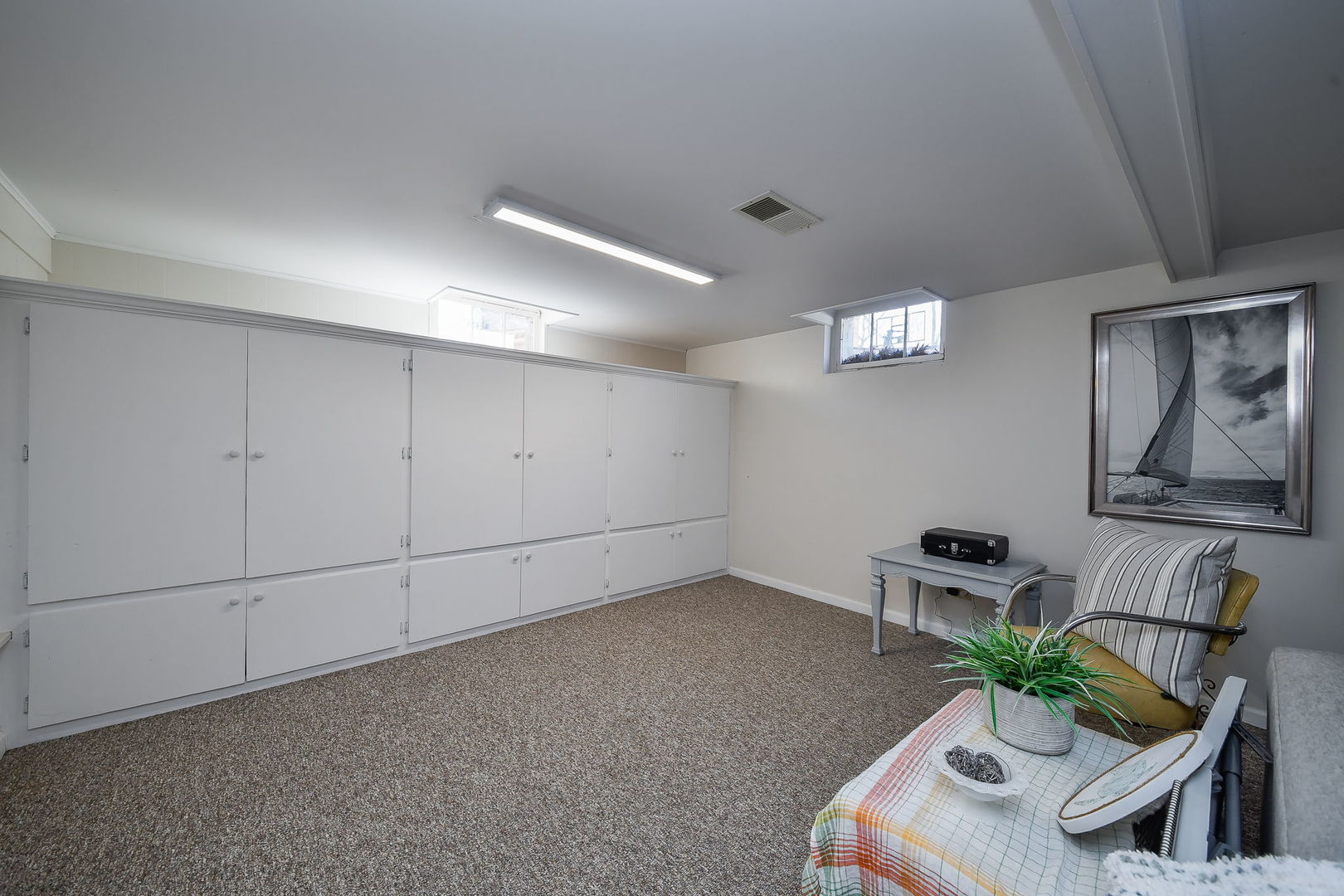 1031 N Spring Street, Elgin, IL 60120