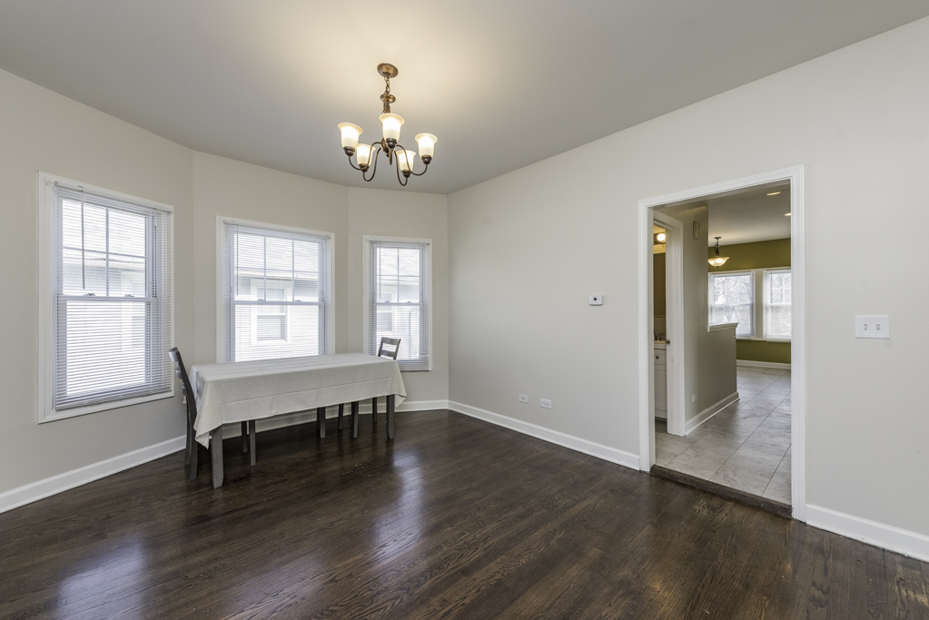 515 2nd Street #2, Waukegan, IL 60085