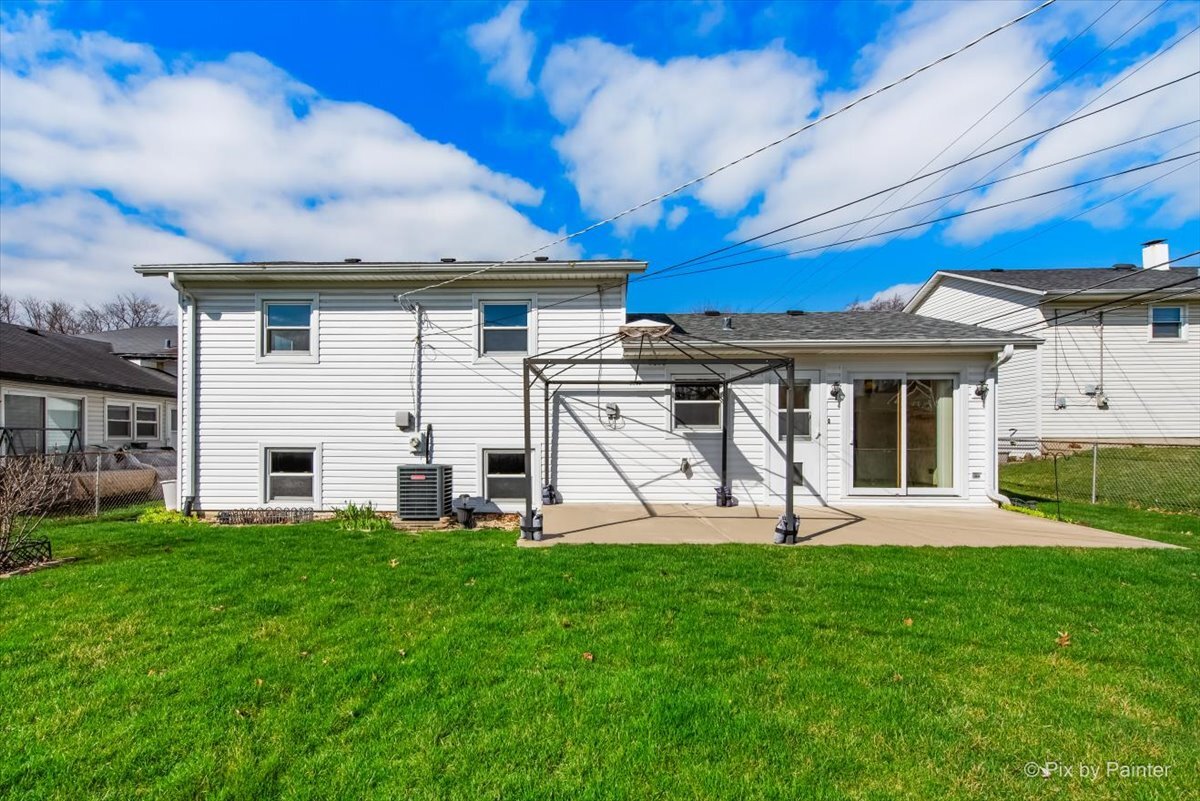 1411 Jill Court, Glendale Heights, IL 60139