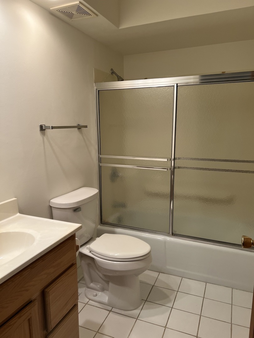 7010 W 110th Street #5, Worth, IL 60482