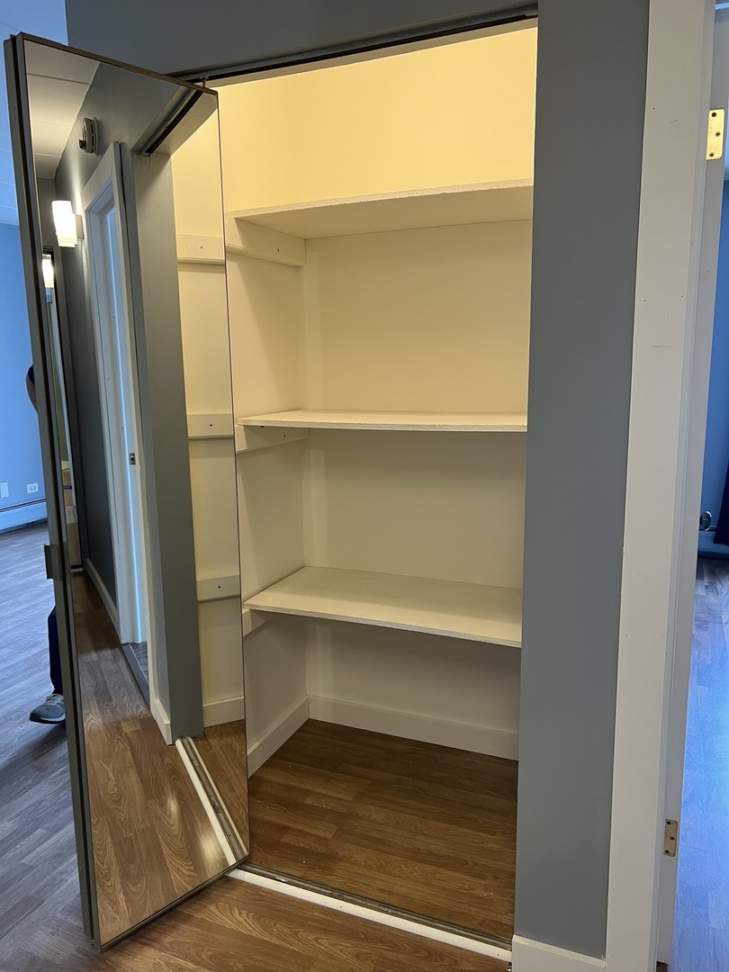 7010 W 110th Street #5, Worth, IL 60482