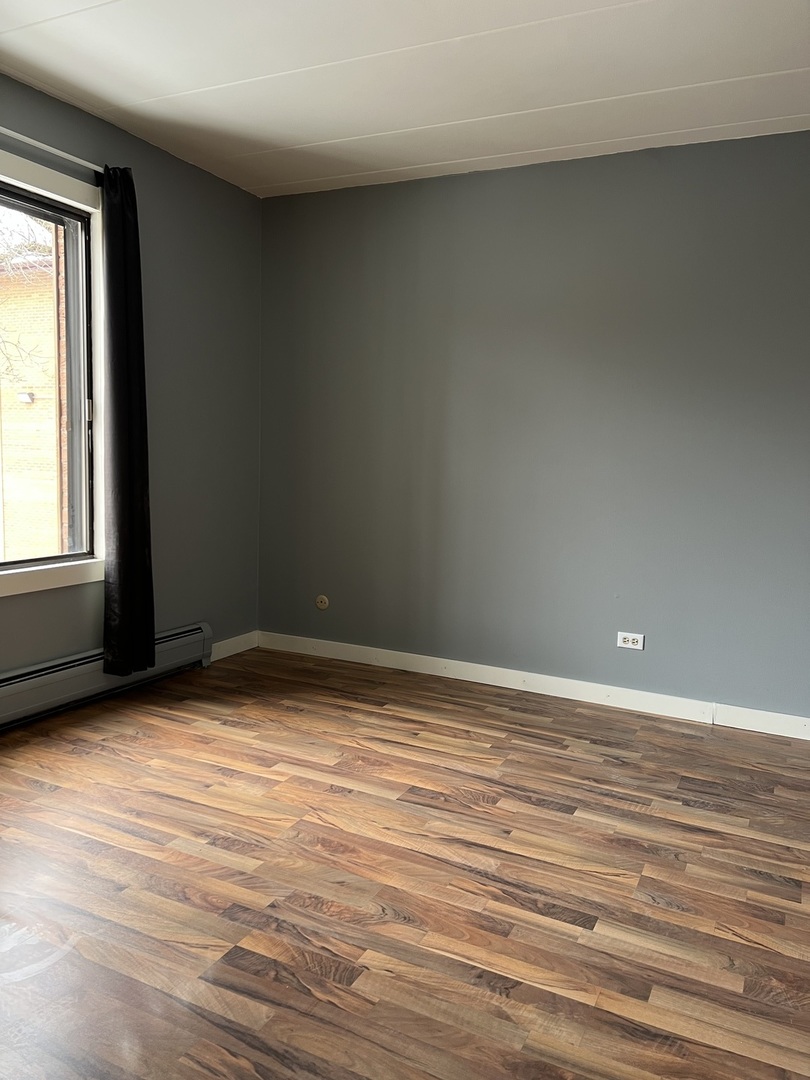 7010 W 110th Street #5, Worth, IL 60482