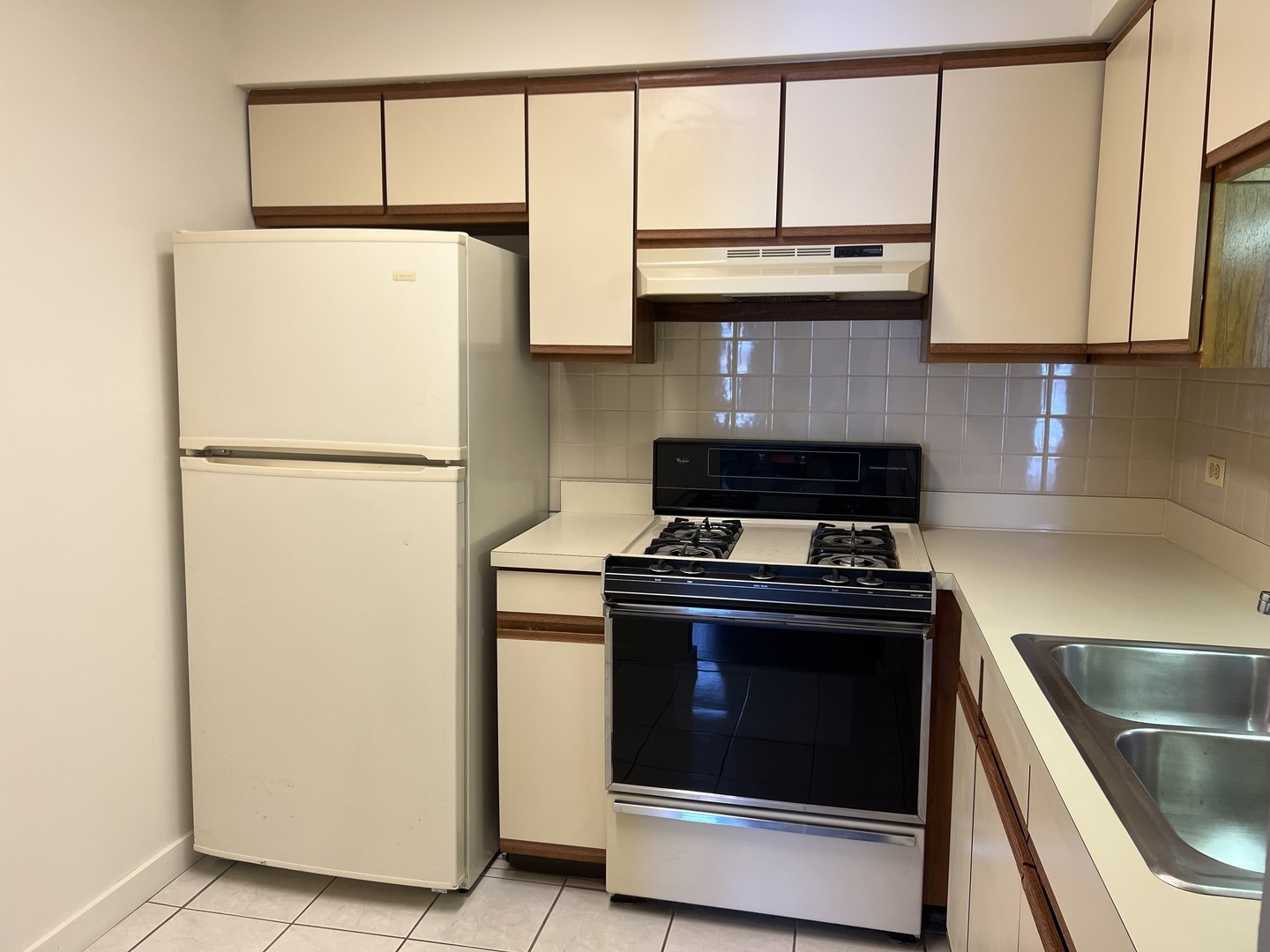 7010 W 110th Street #5, Worth, IL 60482