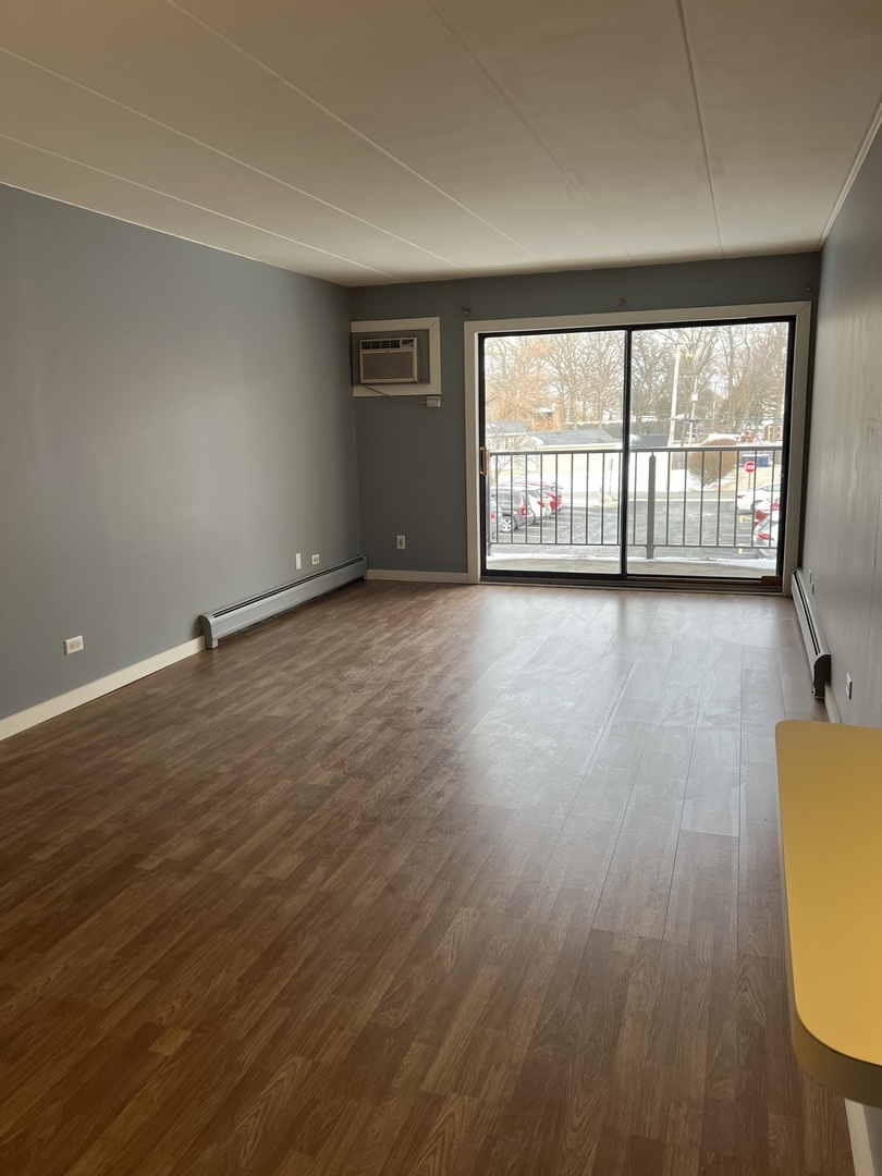 7010 W 110th Street #5, Worth, IL 60482