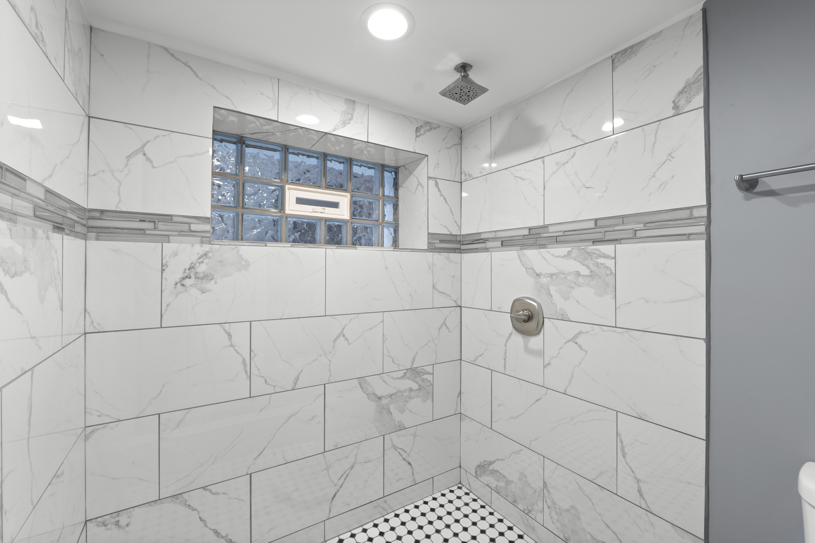 7823 S MORGAN Street, Chicago, IL 60620