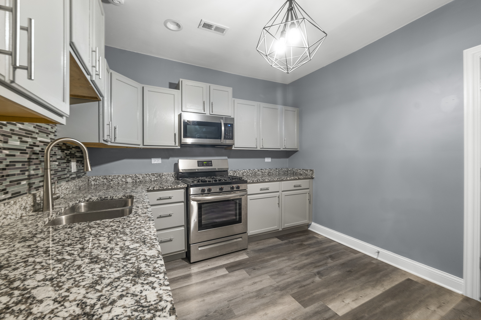 7823 S MORGAN Street, Chicago, IL 60620