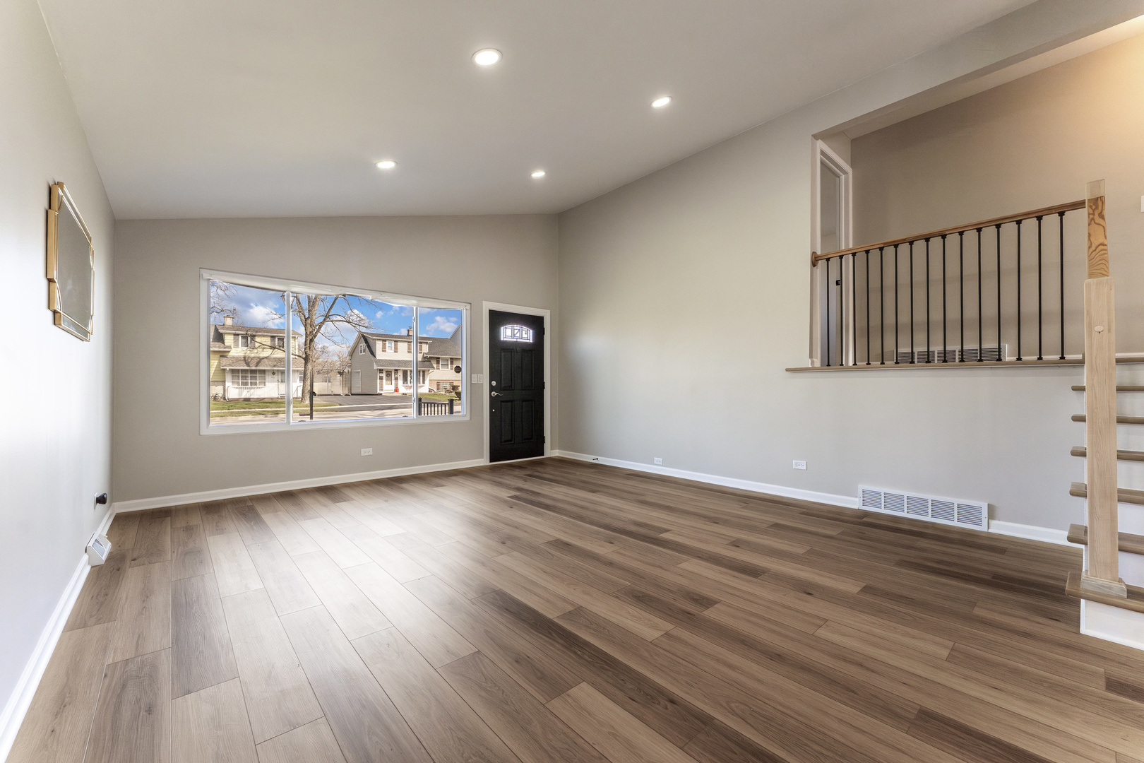 646 W Babcock Avenue, Elmhurst, IL 60126