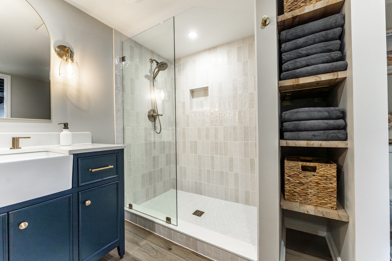 646 W Babcock Avenue, Elmhurst, IL 60126