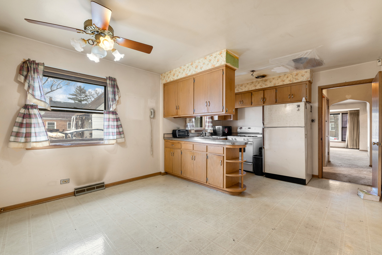 13840 S School Street, Riverdale, IL 60827