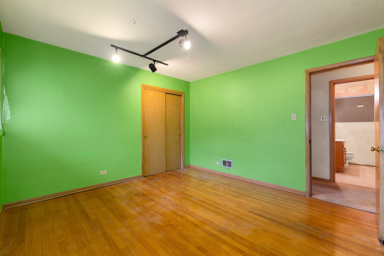 13840 S School Street, Riverdale, IL 60827