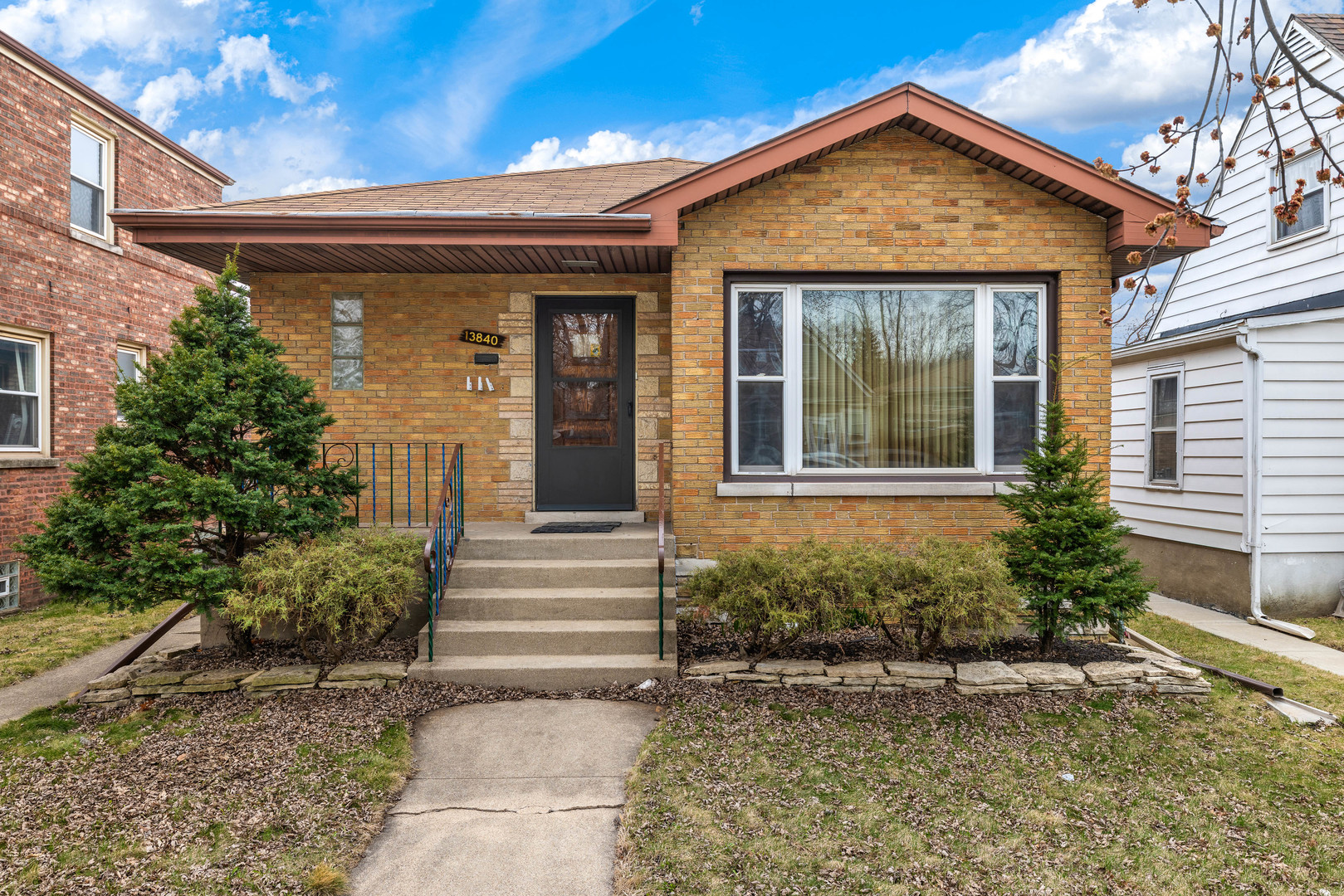 13840 S School Street, Riverdale, IL 60827